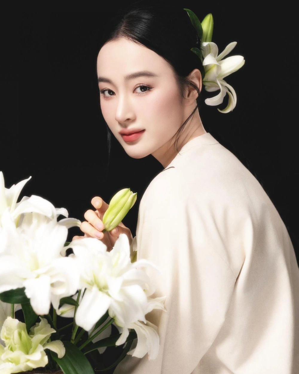 Angela Phương Trinh sinh năm bao nhiêu và những cột mốc quan trọng trong sự nghiệp của cô