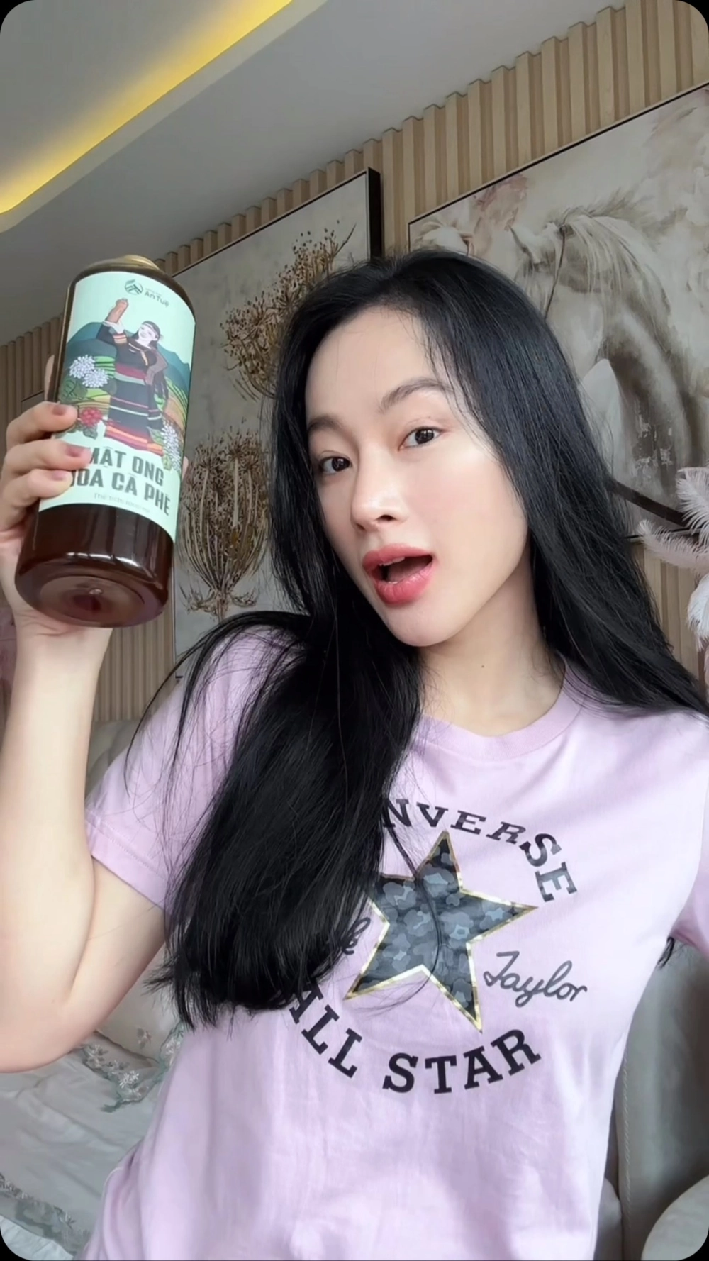 Những vụ phốt Angela Phương Trinh và những tác động đến hình ảnh của cô trong mắt công chúng