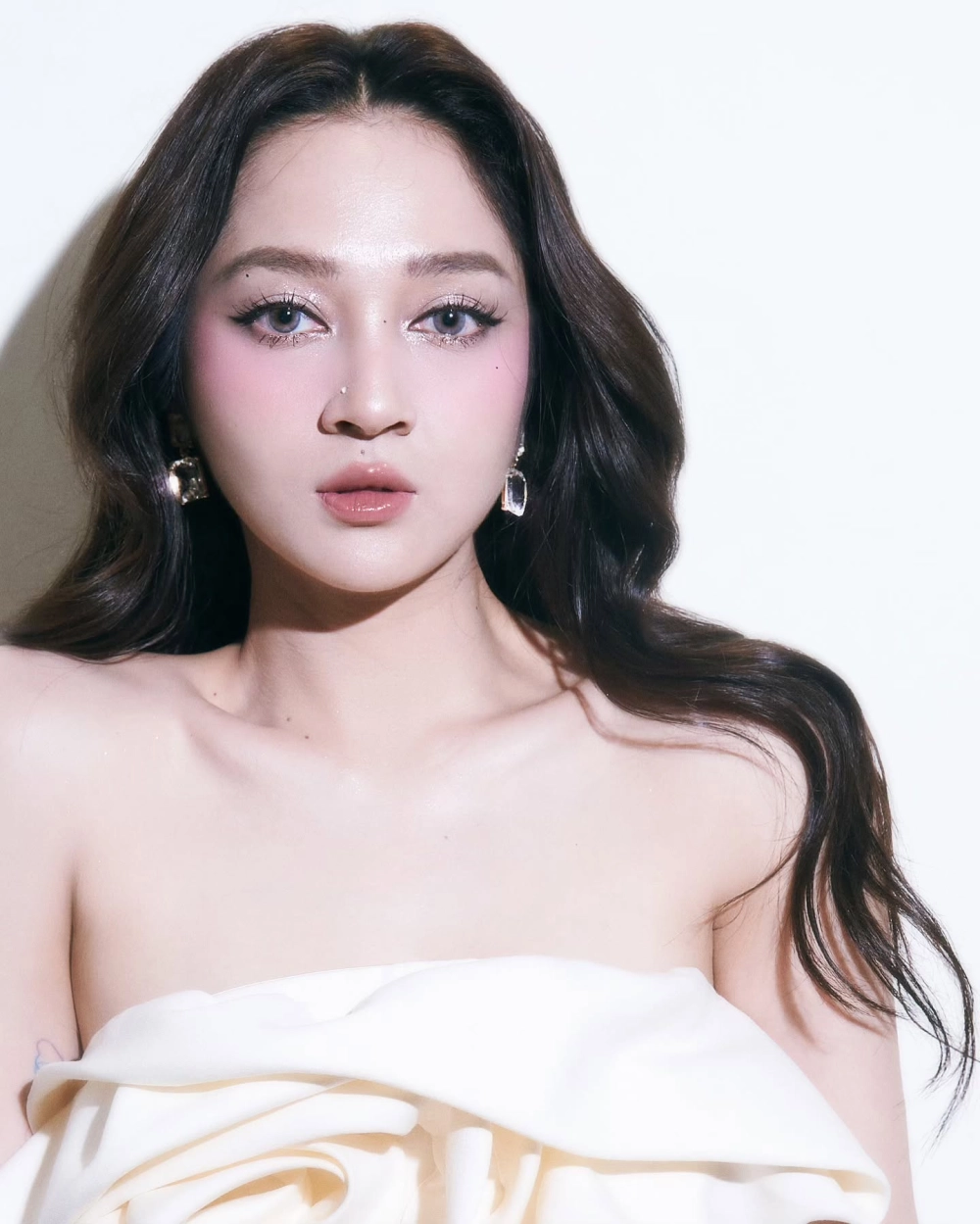 Lời bài hát Bảo Anh yêu một người vô tâm chạm đến trái tim người nghe