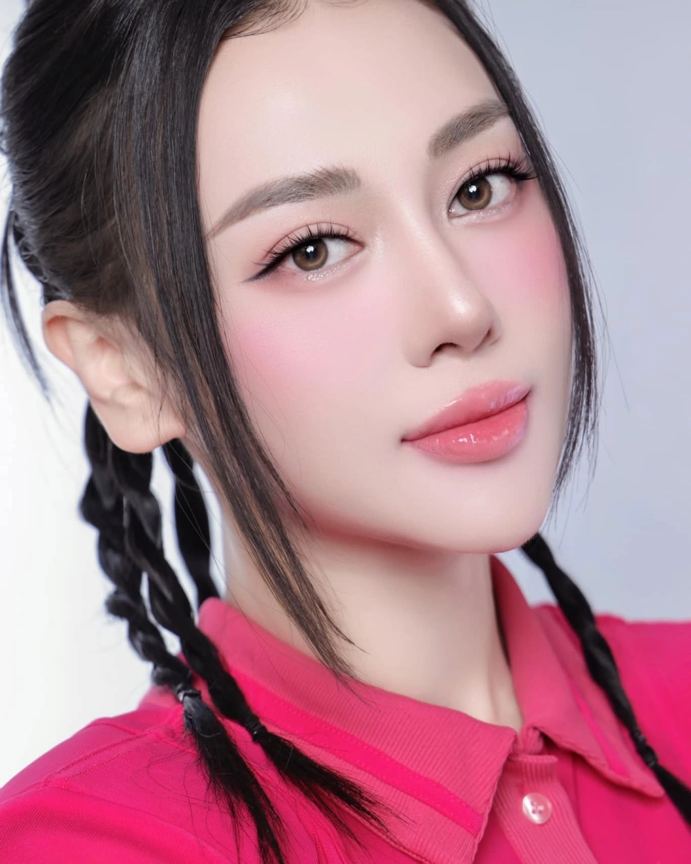 Phương Oanh diễn viên tài sắc vẹn toàn của màn ảnh Việt