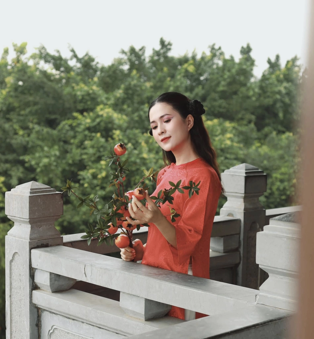 Khám phá vẻ đẹp và sự duyên dáng của diễn viên cao thùy trang trên màn ảnh