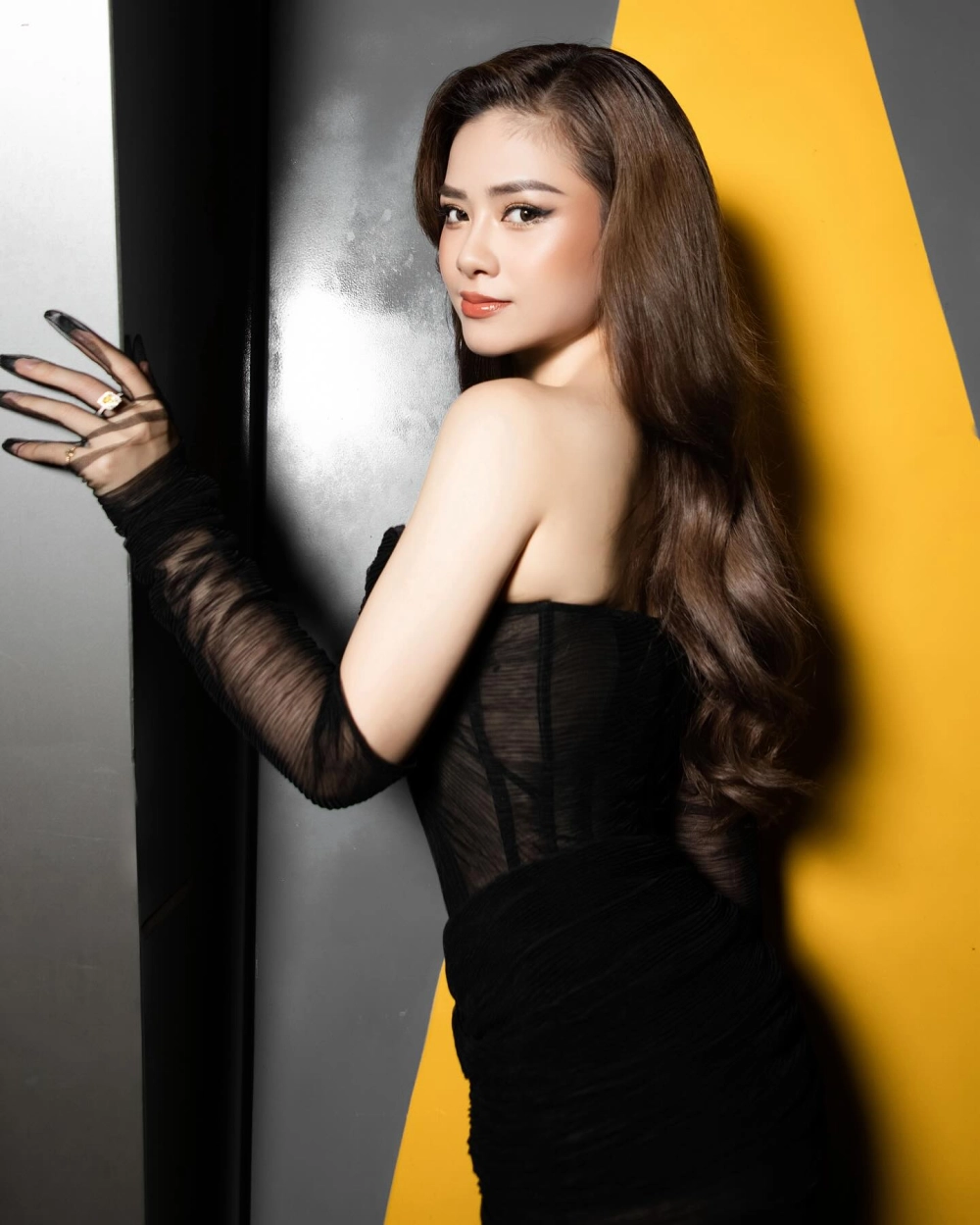 Khám phá đất nước qua Một vòng Việt Nam Dương Hoàng Yến đầy tự hào