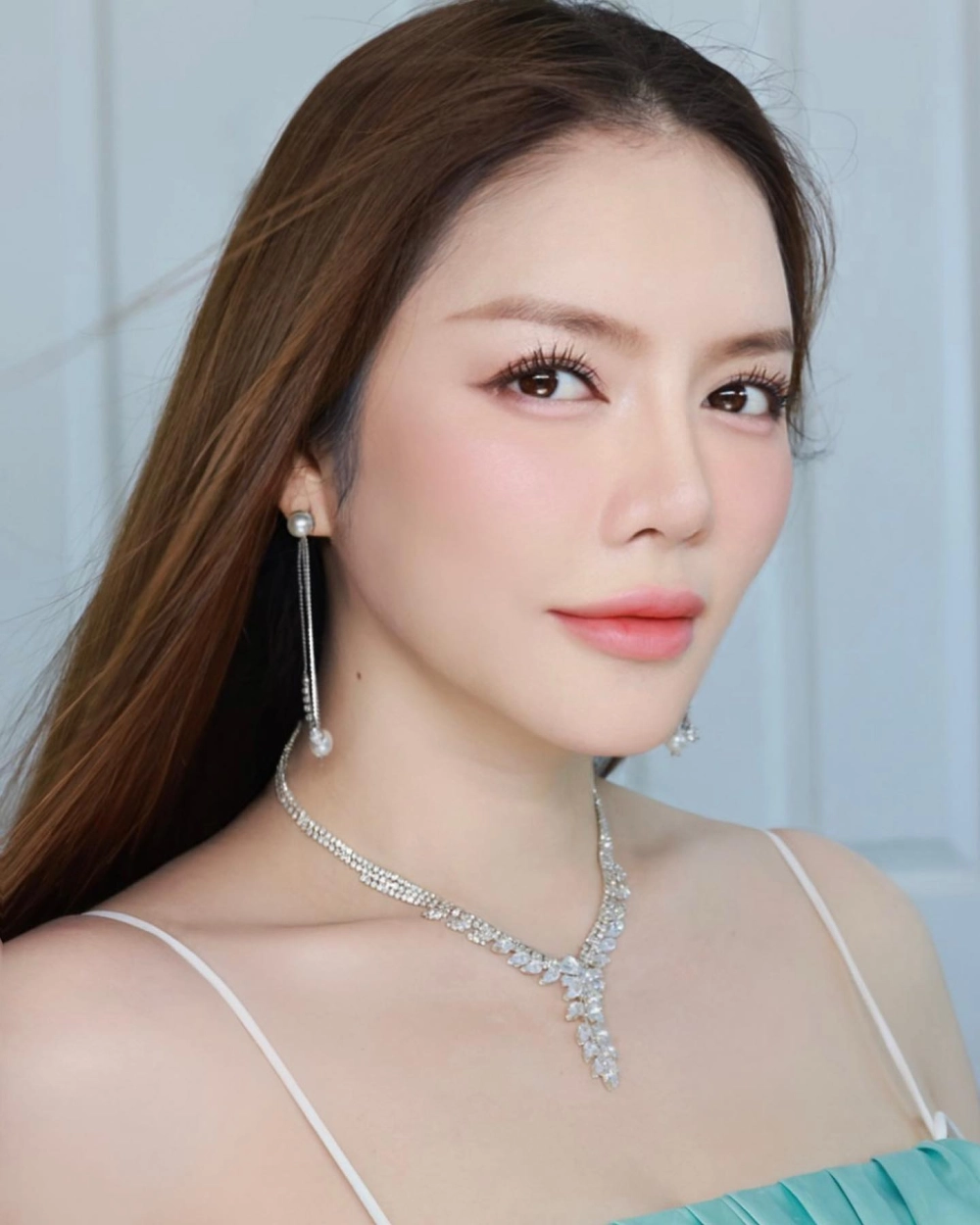 Chọn Ảnh đại diện gái xinh Instagram để tạo điểm nhấn riêng