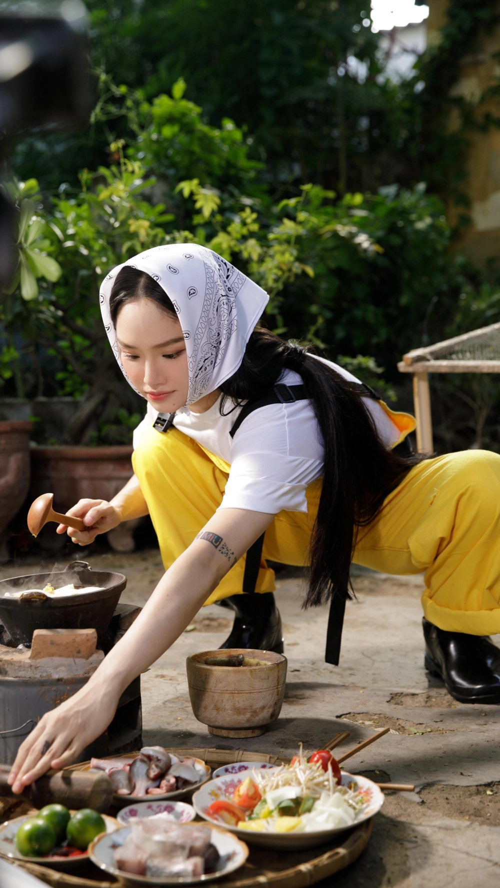 Khám phá câu chuyện cảm động qua miu lê còn tuổi nào cho em