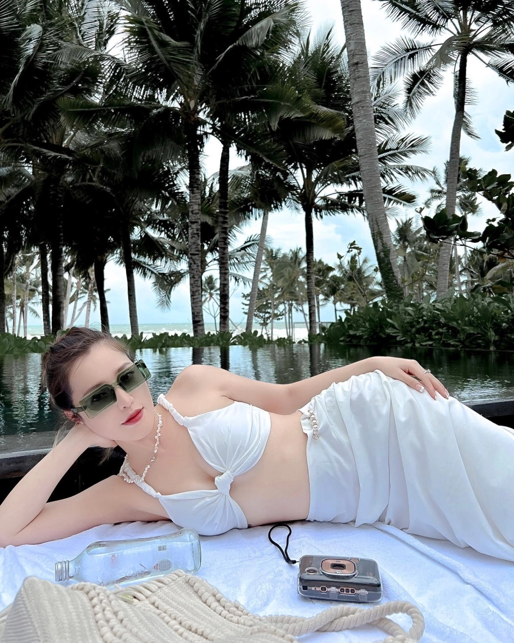 Khó rời mắt trước gai xinh han quoc mac bikini khoe dáng