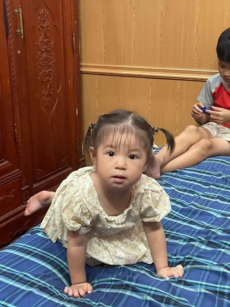 Cùng xem Hình ảnh bé gái dễ thương cho điện thoại đẹp nổi bật nhất