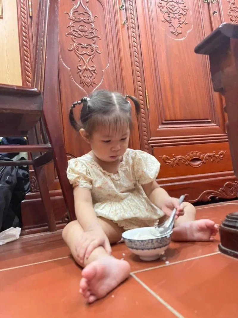 Chiêm ngưỡng ngay Hình nền em bé gái đáng yêu trong từng khoảnh khắc