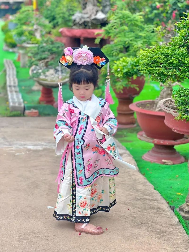 Khám phá Hình ảnh bé gái dễ thương cho điện thoại dễ thương nhất nổi bật