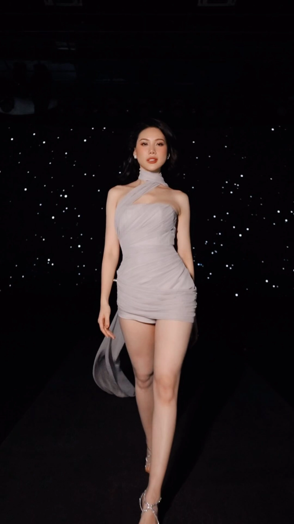 Bùi Quỳnh Hoa Miss Universe Vietnam 2022 được kỳ vọng cao