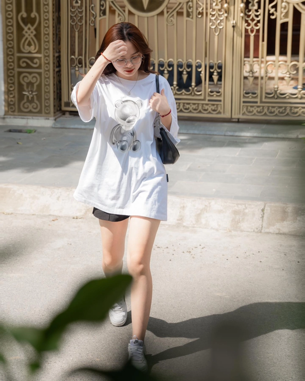 Hình ảnh Đặng Thu Hà tốt nghiệp rạng rỡ đầy cảm xúc