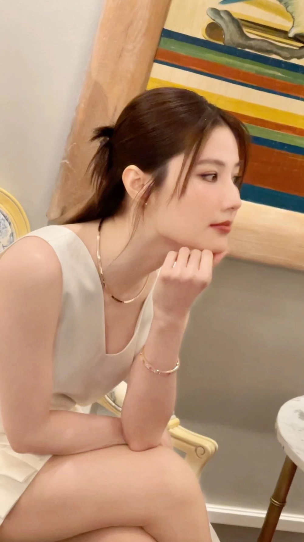 Chiều cao thật sự của diễm my 9x cao bao nhiêu