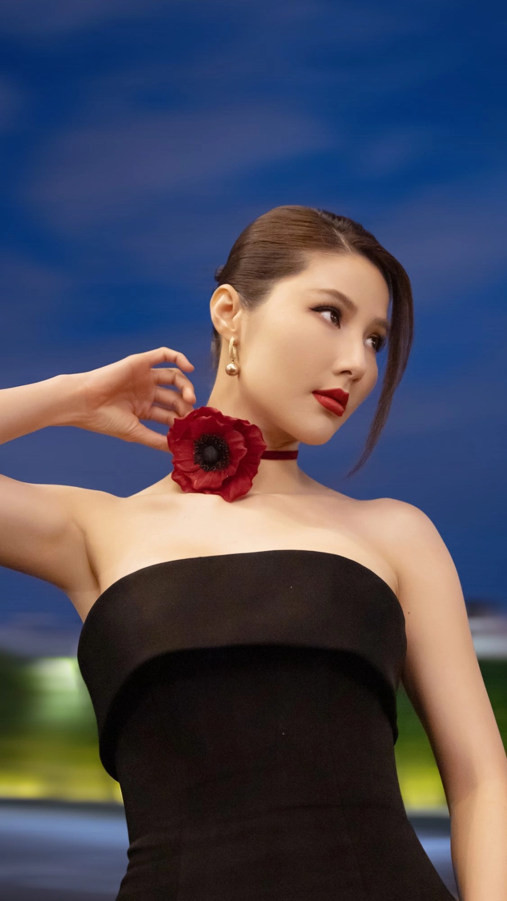 Không khí sinh nhật diễm my ấm áp bên bạn bè