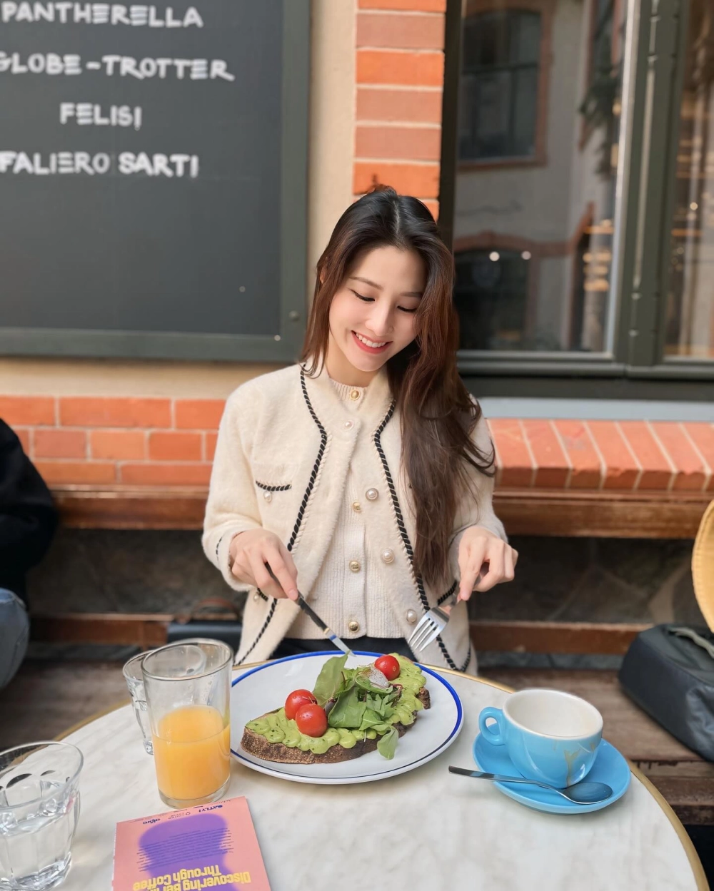 Hồi nhỏ bé diễm my đã sở hữu nét đẹp nổi bật