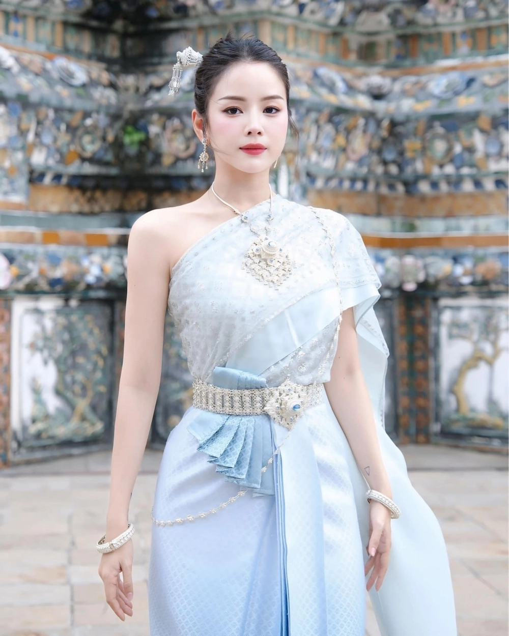 Theo dõi DJ Mie Official trên mạng xã hội để không bỏ lỡ