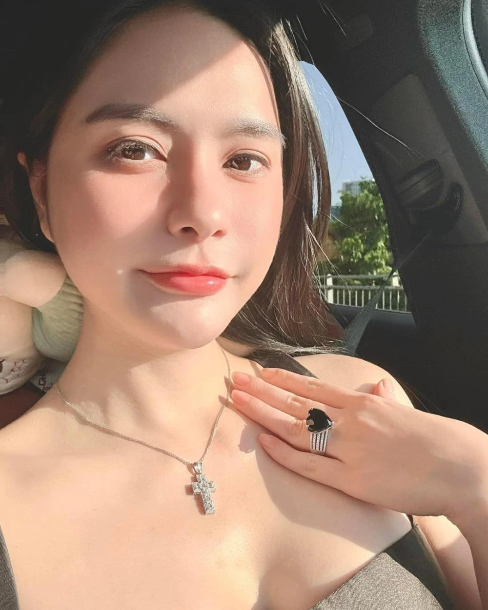 Sự kiện gây xôn xao khi Đoàn Di Băng nổ và nhận được nhiều sự chú ý