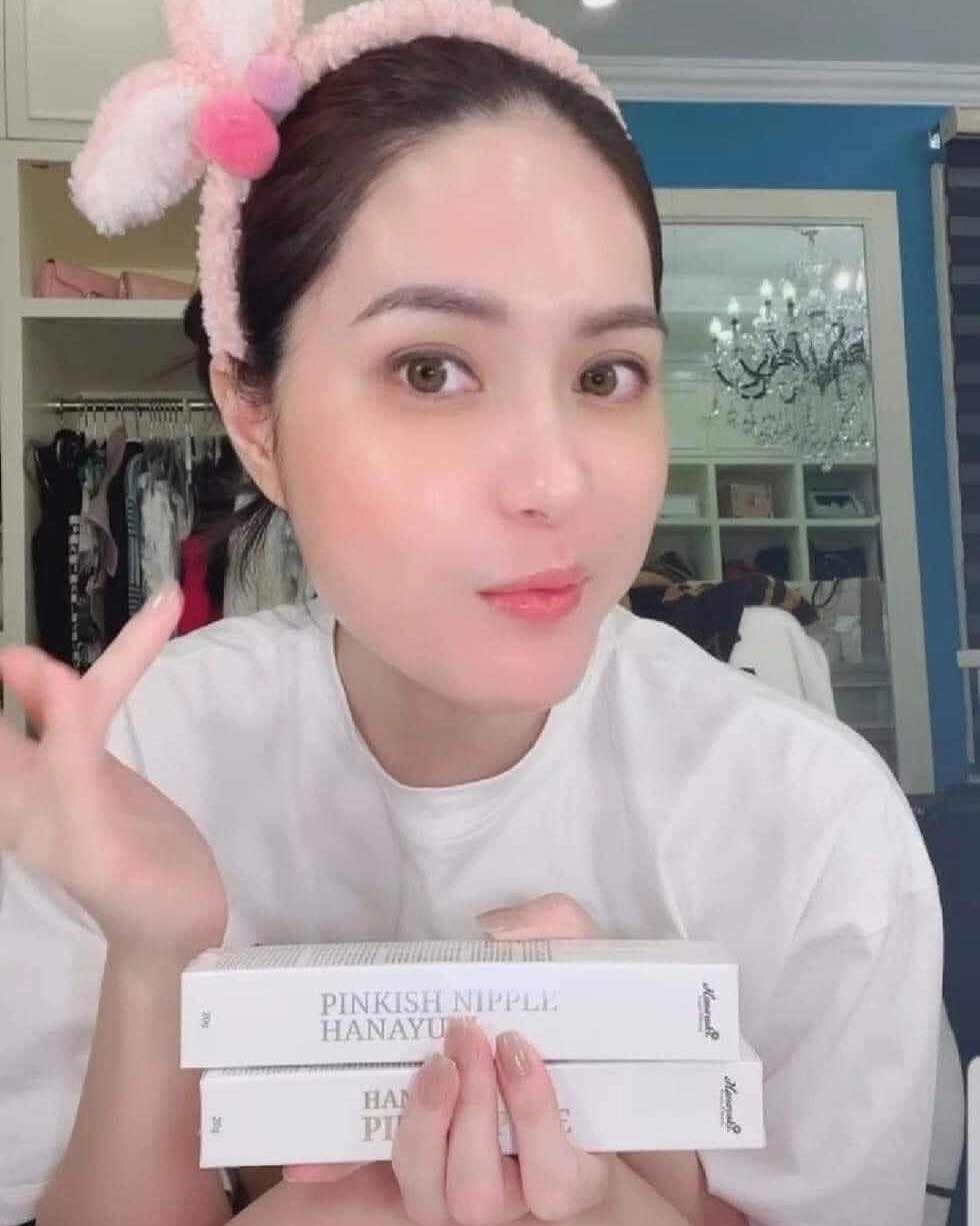 Khám phá câu chuyện của Đoàn Di Băng, một người nổi tiếng trong giới giải trí