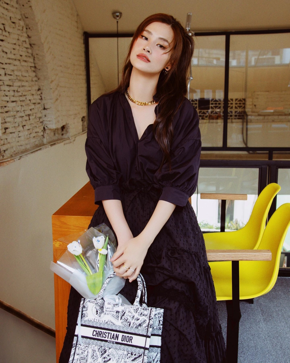 Nghe lại lời bài hát Đông Nhi ta là của nhau đầy cảm xúc
