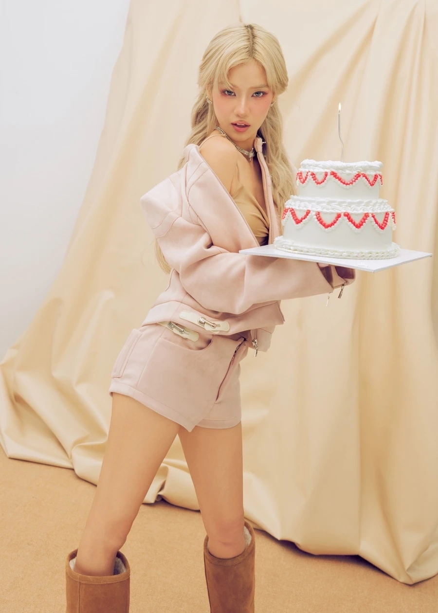 Hoang Yen Chibi luôn làm say đắm trái tim người nghe với phong cách âm nhạc đặc biệt