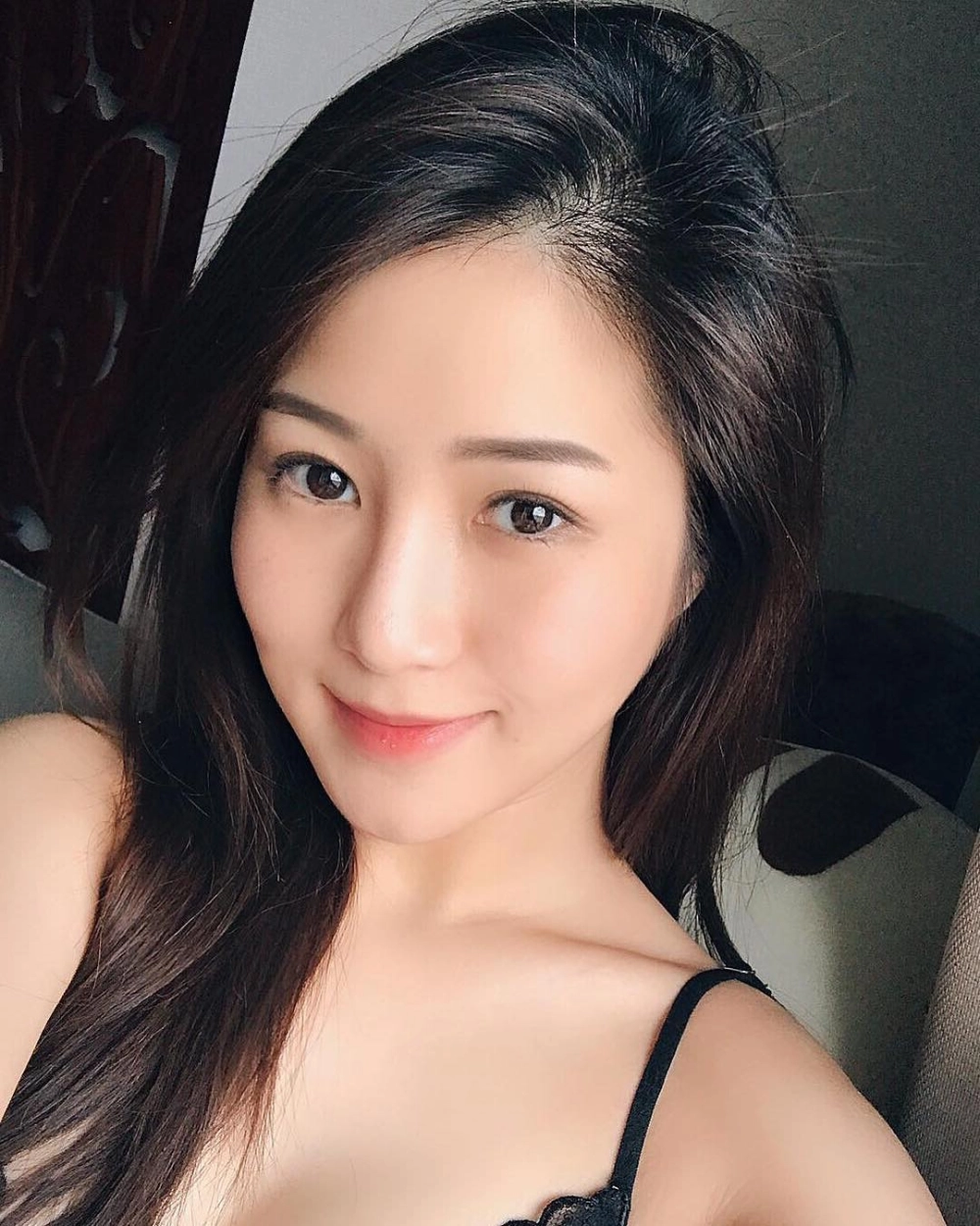 Xem ngay clip Hương Tràm biểu diễn live cực cháy