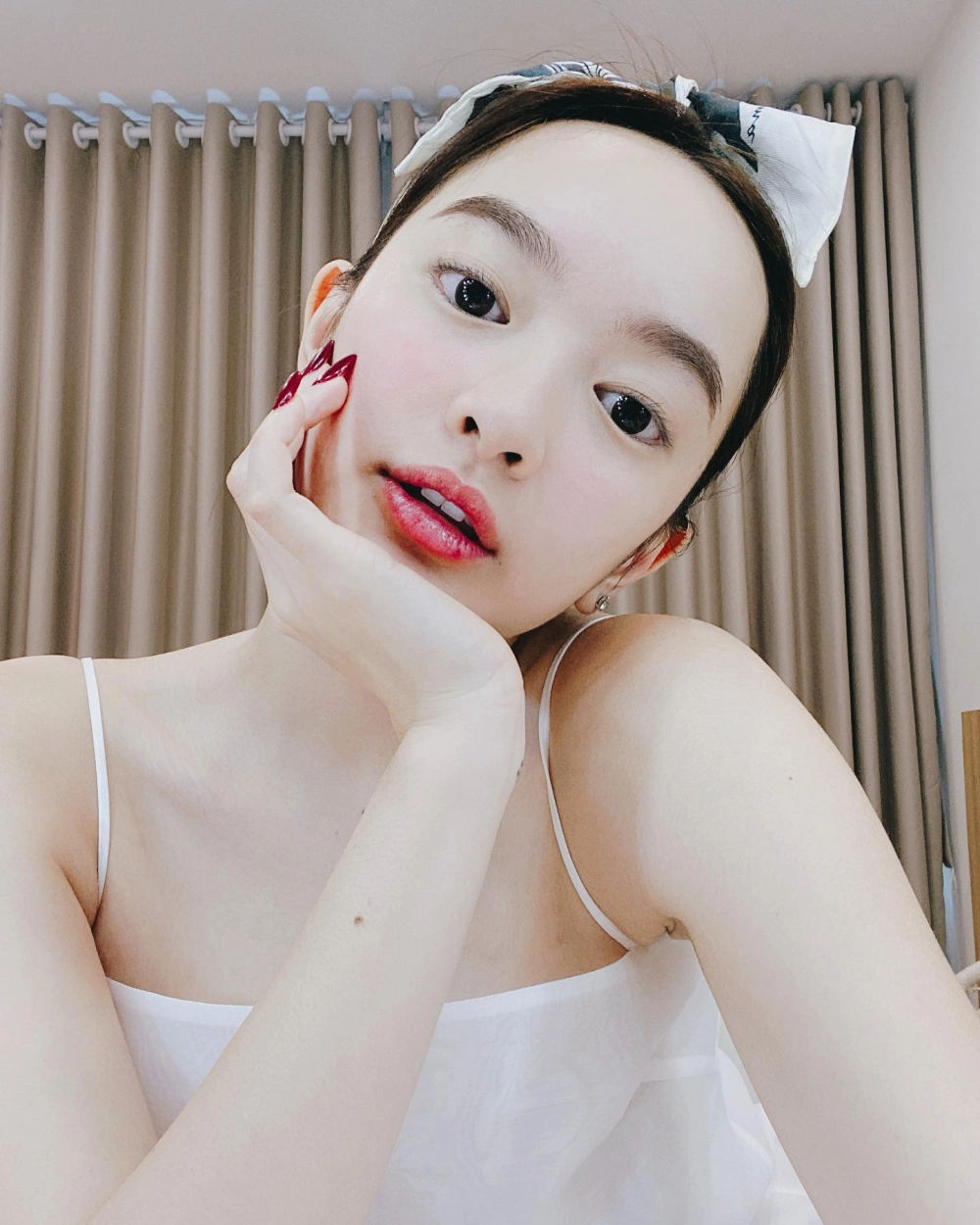 Khoảnh khắc đẹp giữa anh trai kaity nguyễn và cô em gái nổi tiếng