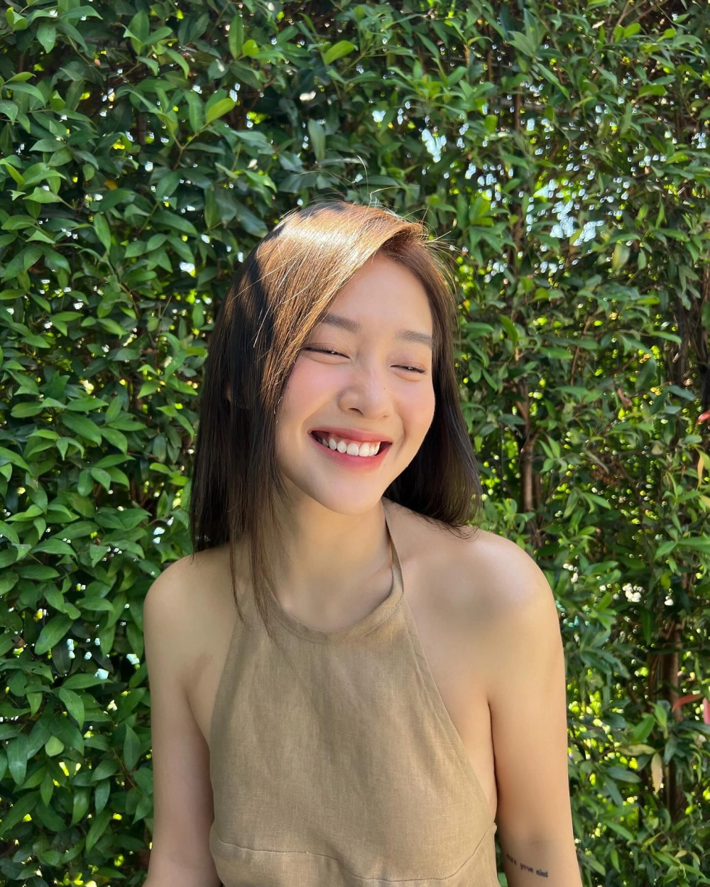 Khả Ngân profile chi tiết giúp người hâm mộ hiểu rõ hơn về cô