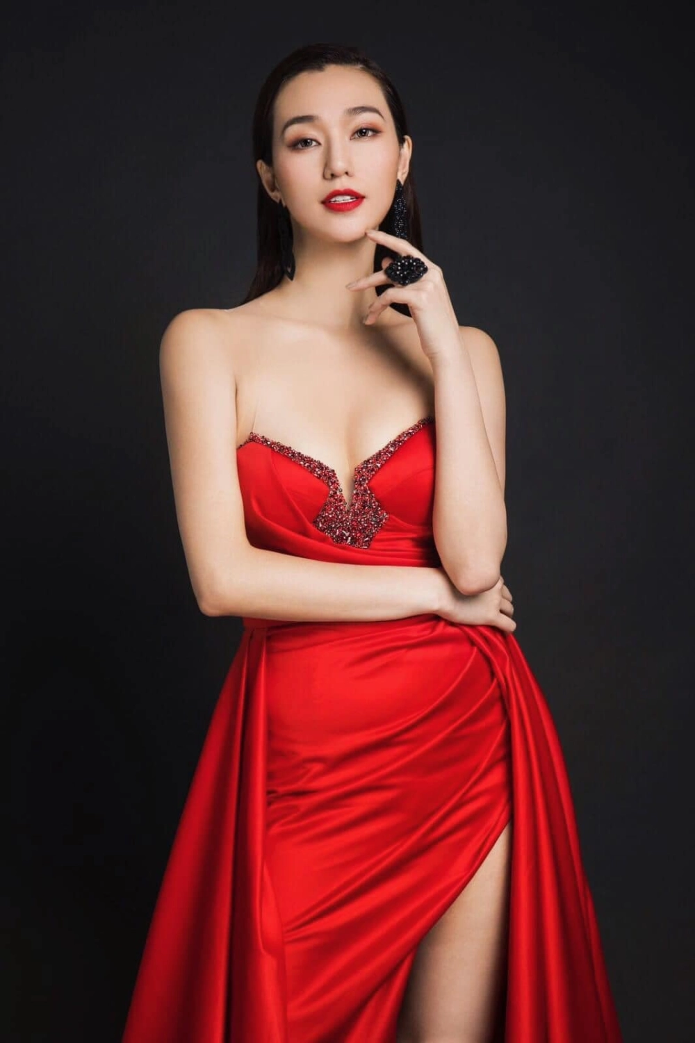 Tiểu sử Khánh My hé lộ hành trình tỏa sáng của nàng mỹ nhân