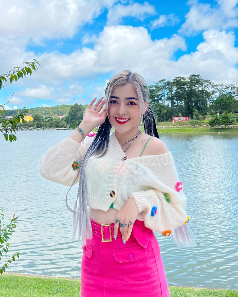 Khám phá các bộ phim Linh Barbie hot đang làm mưa làm gió