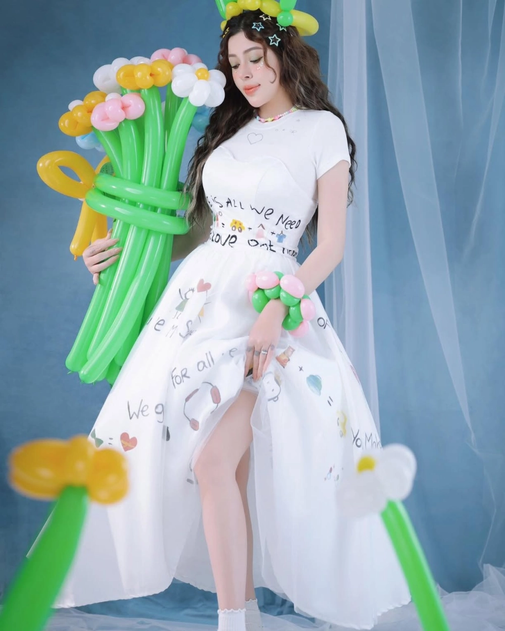 Chương trình hấp dẫn với sự góp mặt của Linh Barbie TV thu hút mọi ánh nhìn