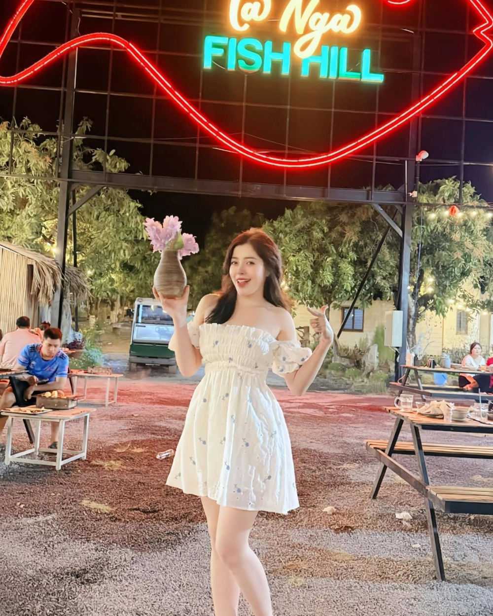 Đừng bỏ lỡ những video hot của TikTok Linh Barbie đang làm mưa làm gió