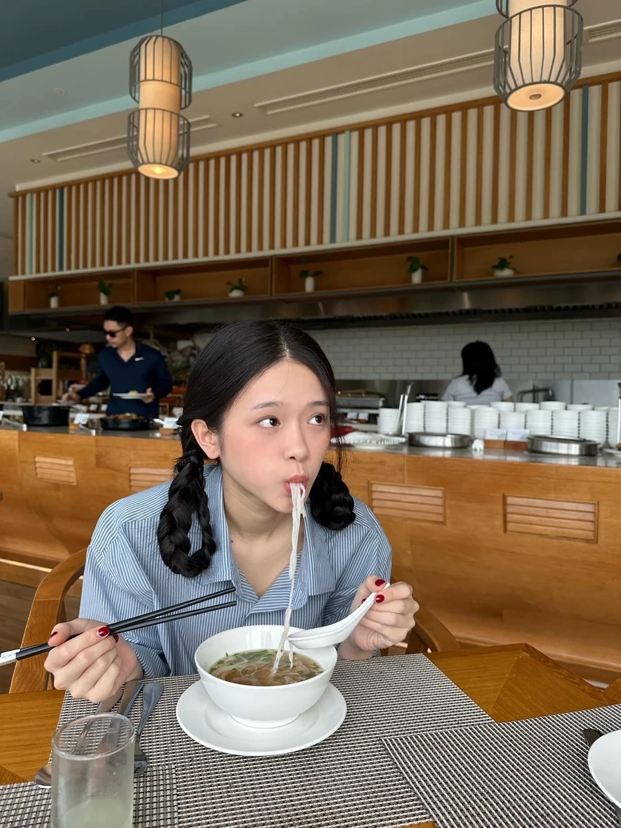 Linh Ka 2k mấy? Tìm hiểu về năm sinh của cô nàng trong cộng đồng yêu mến