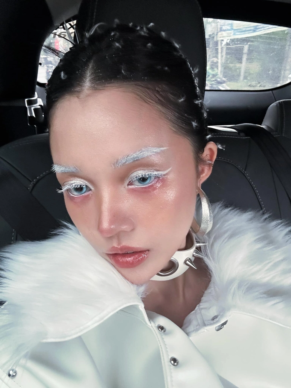 Linh Ngọc Đàm IG theo dõi để cập nhật hình ảnh mới nhất