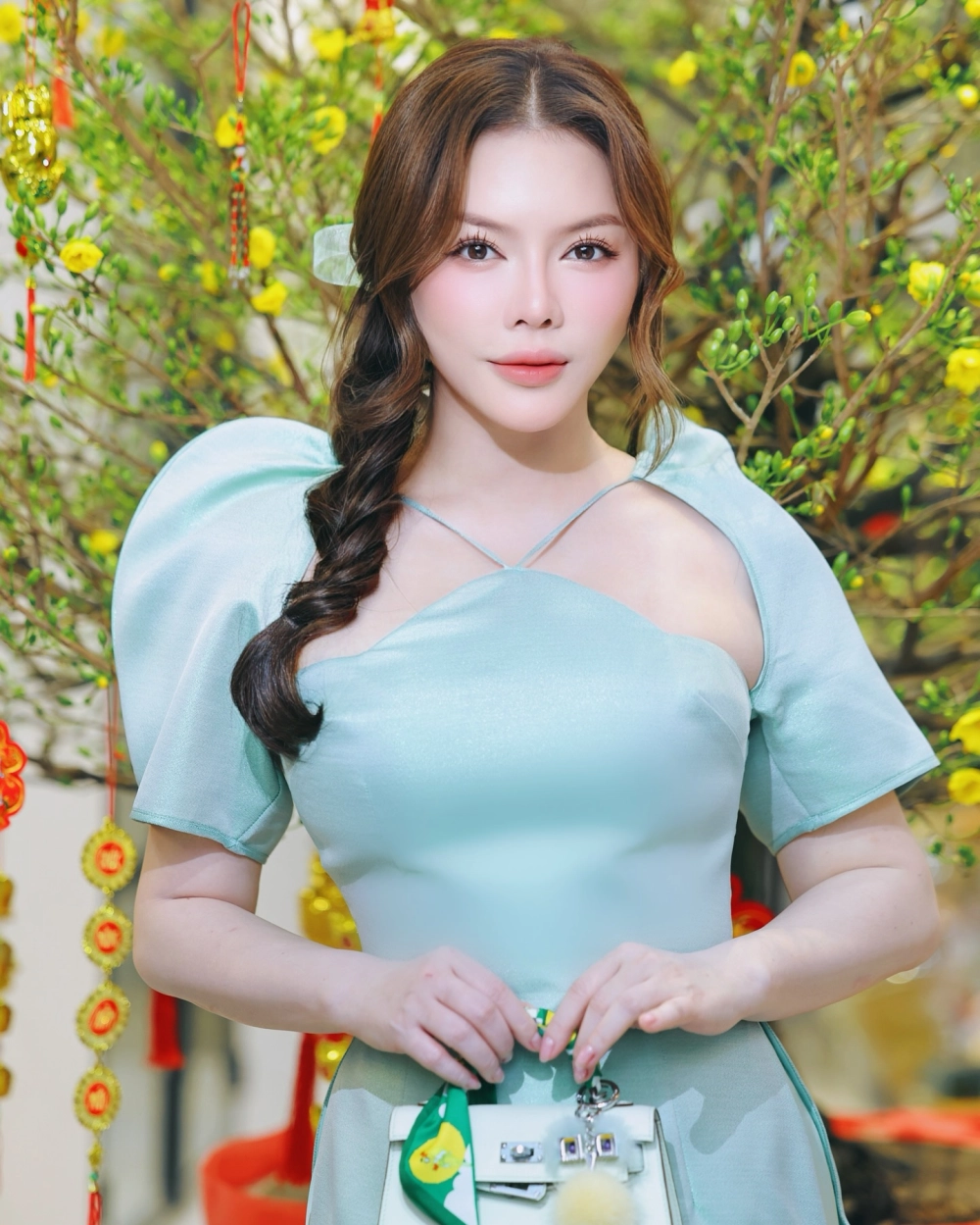 Hình ảnh Lý nhã kỳ ngày xưa và những thay đổi trong phong cách của cô