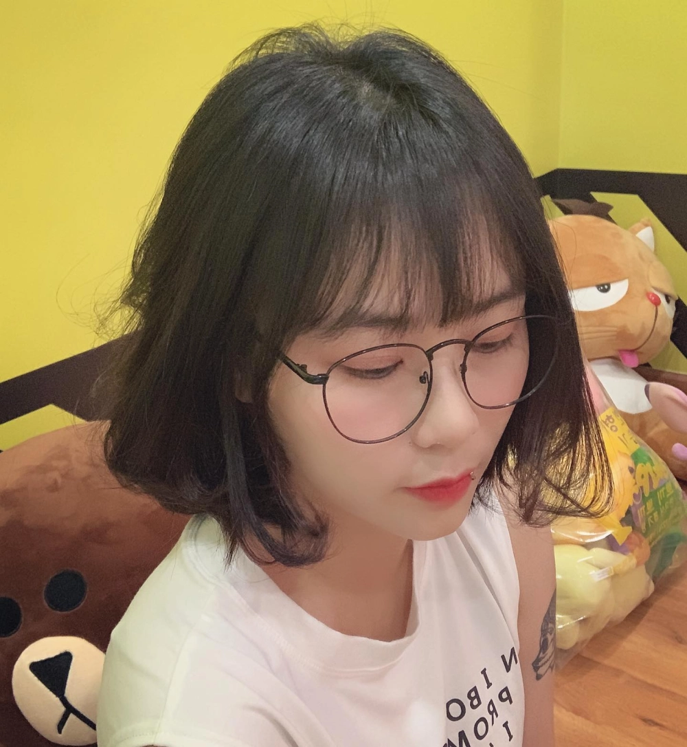 Nhan sắc đỉnh cao của chị đẹp misthy khiến dân mạng trầm trồ