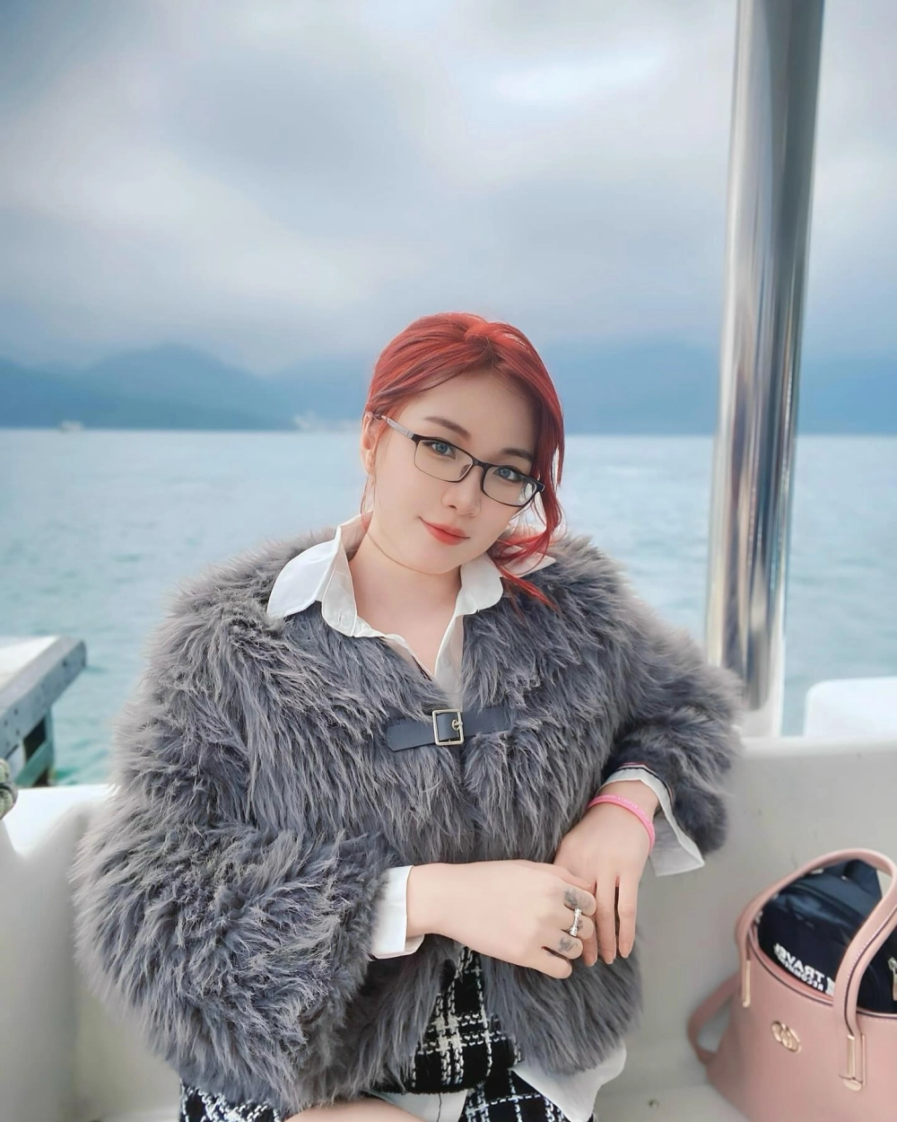 Như Hexi Đừng Thức Khuya Nữa nhắc nhở nhẹ nhàng qua giai điệu êm dịu