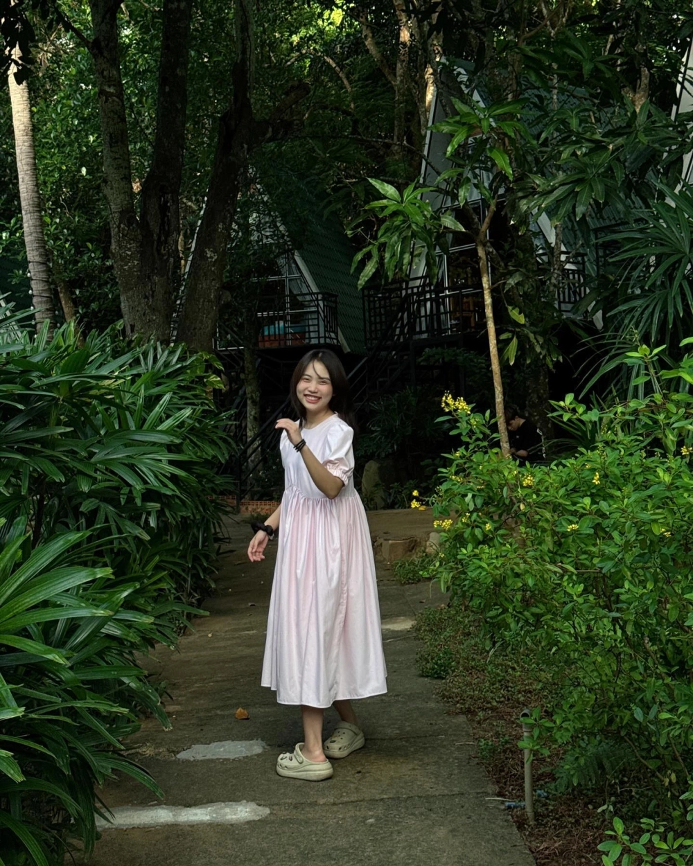 Đẩy xe bò phương mỹ chi gợi nhớ hình ảnh quê hương