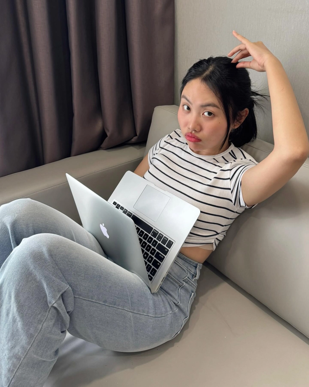 Những ngôi sao xa xôi phương mỹ chi vang vọng khắp nơi