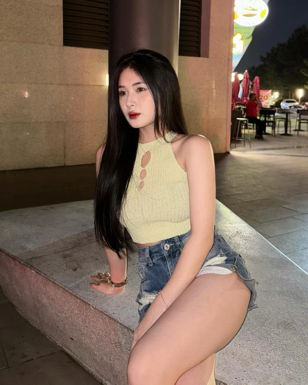 Tổng hợp Video về Quỳnh Alee hot nhất mạng xã hội