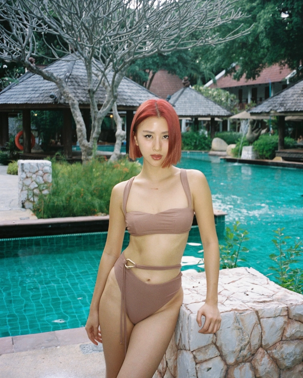 Quỳnh Anh Shyn Bao Nhiêu Tuổi mà gu thời trang luôn dẫn đầu