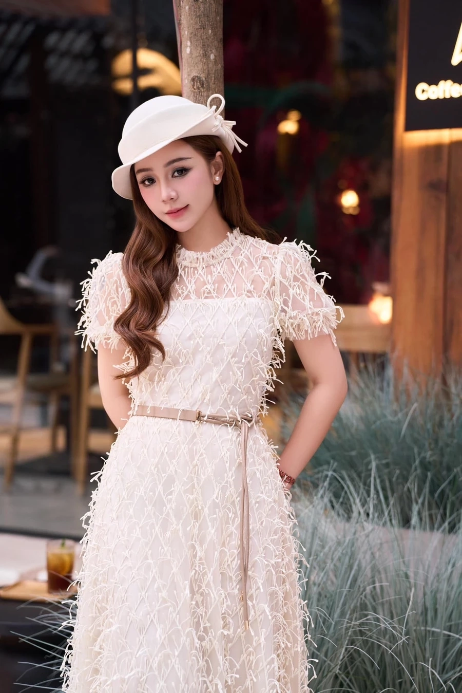 Hãy cùng xem những khoảnh khắc thú vị khi quỳnh kool đẩy xe bò trong những video hài hước