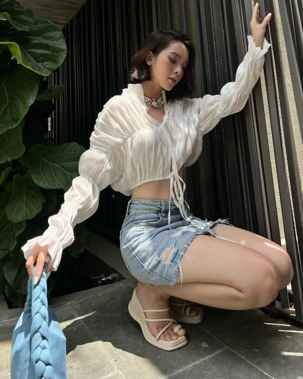 Người Mẫu Quỳnh Lương mang đến phong cách thời trang đầy ấn tượng và cuốn hút