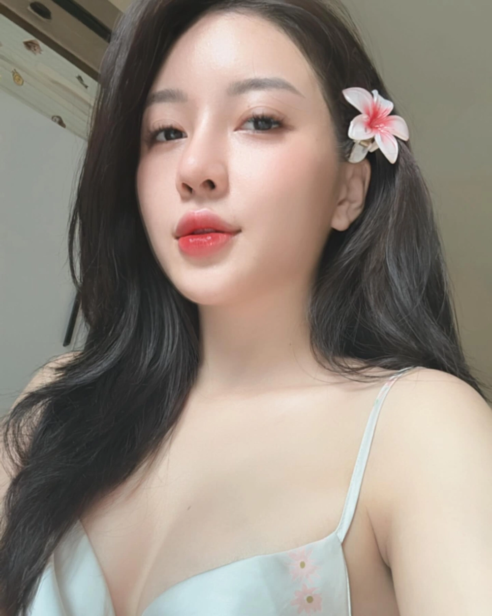 Nghe nhạc bolero Quỳnh Trang với những bản tình ca làm tan chảy lòng người