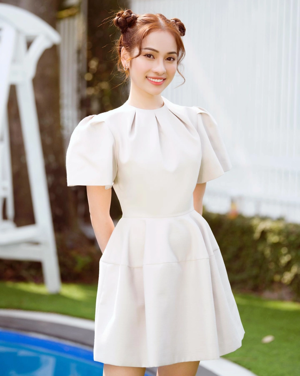 Ca sĩ Sara Lưu ghi điểm với giọng ca trong trẻo cuốn hút