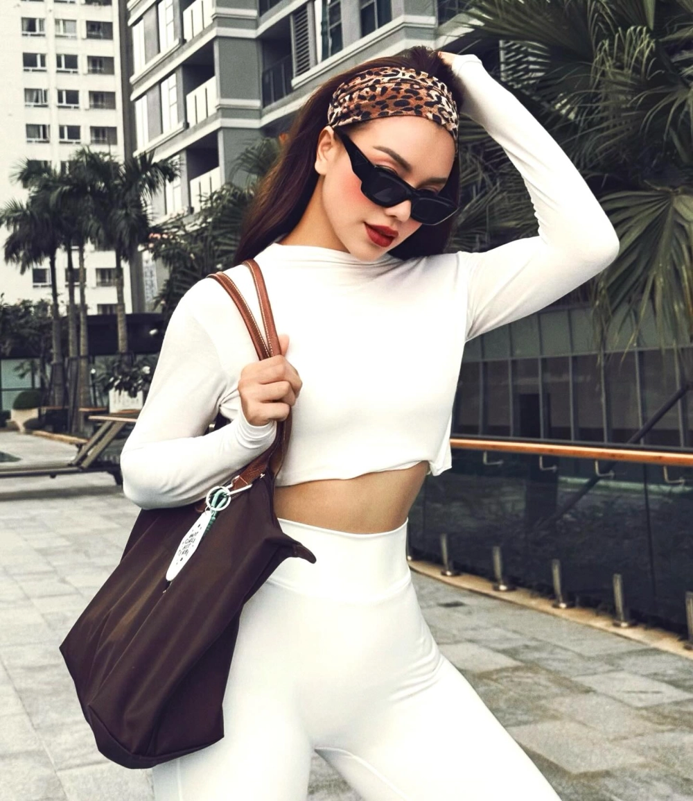 Nghe lại các bài hát trong Trà Ngọc Hằng cực cuốn