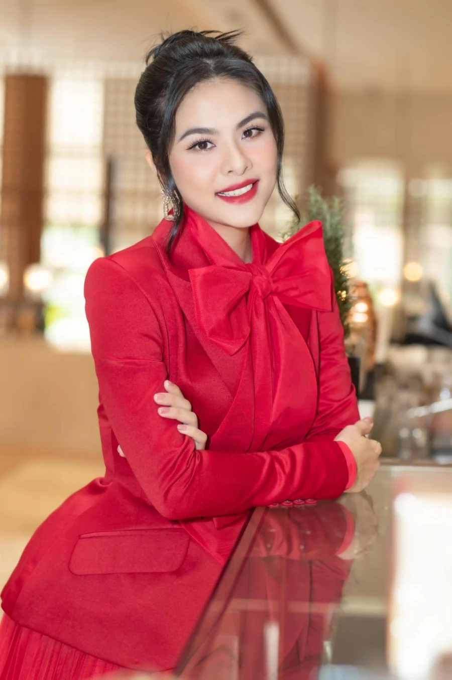 Vân Trang Diễn Viên ghi điểm với lối sống kín tiếng và sạch scandal