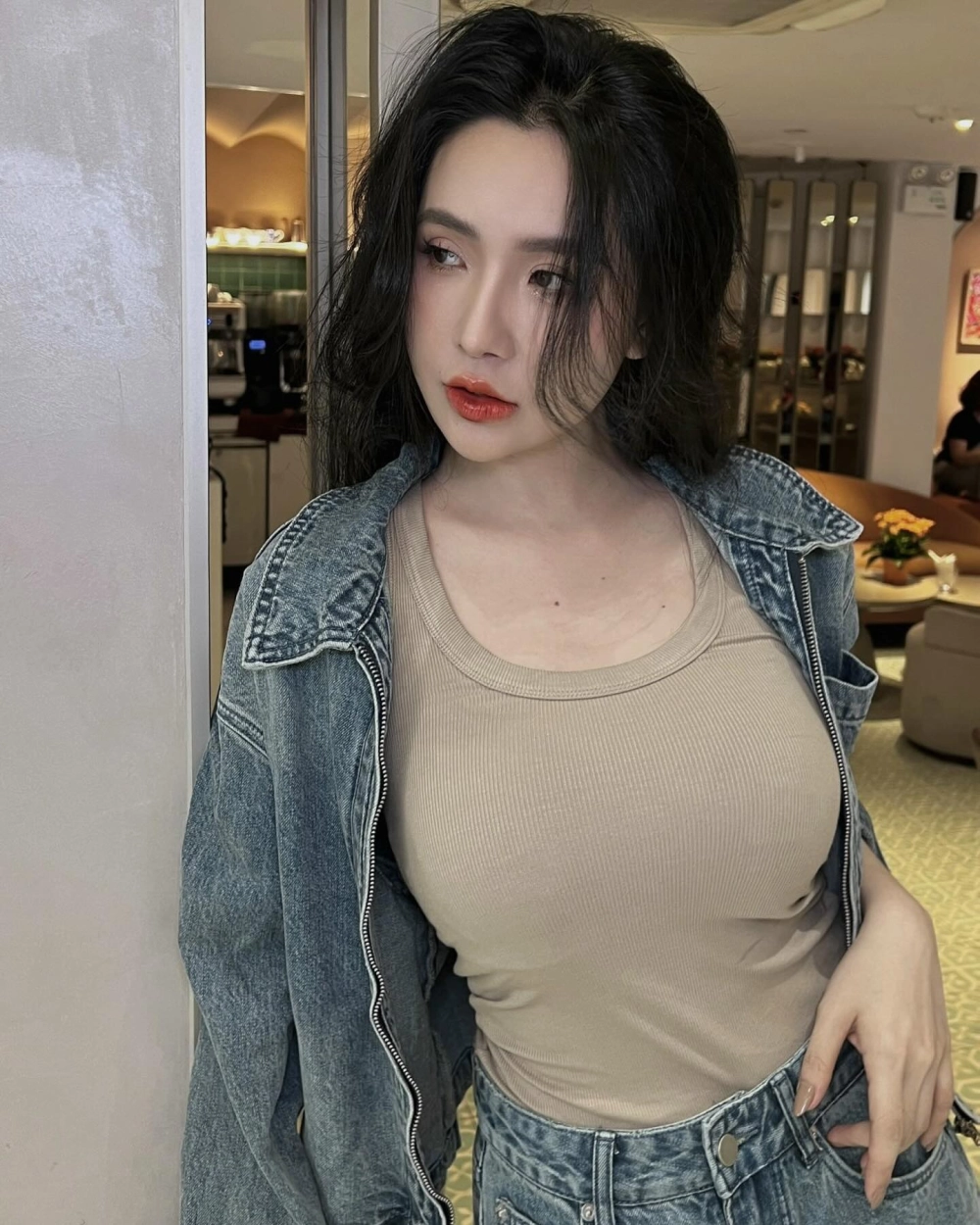 Nhiều người ngạc nhiên với Viên Vibi cao bao nhiêu