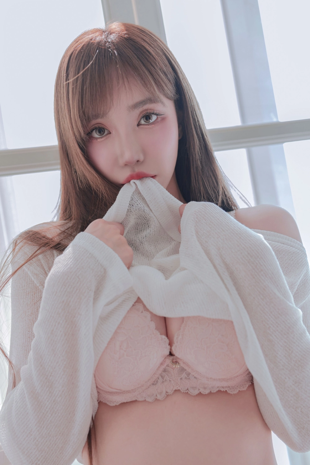 WinterD đẹp rực rỡ đầy mê đắm