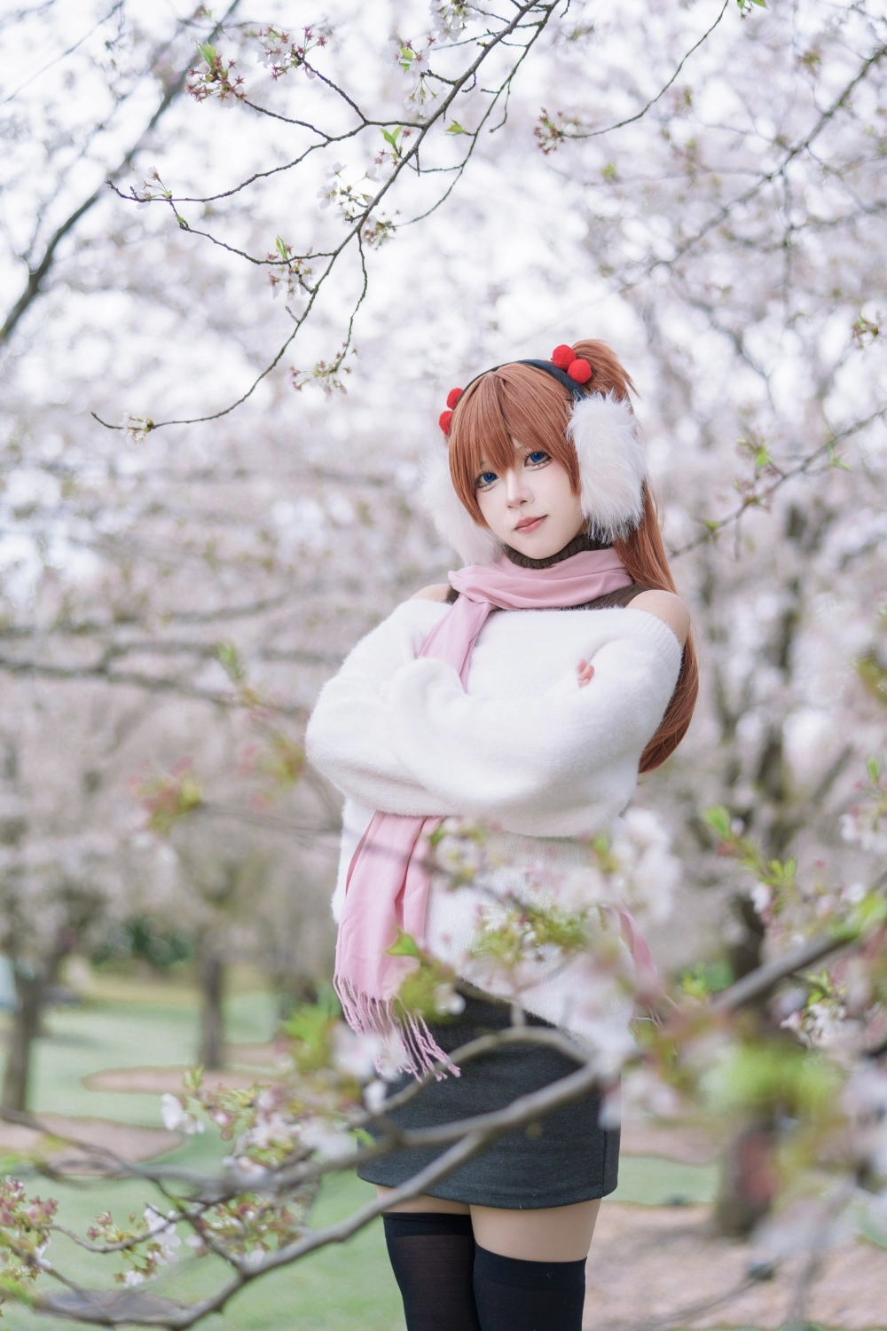 Huacun Asuka khoe đường cong mê hoặc