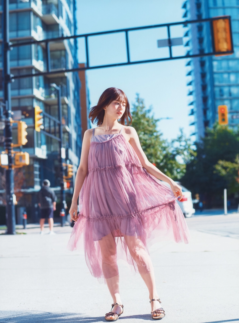 Konoka Matsuda tỏa sáng với vẻ đẹp rực rỡ