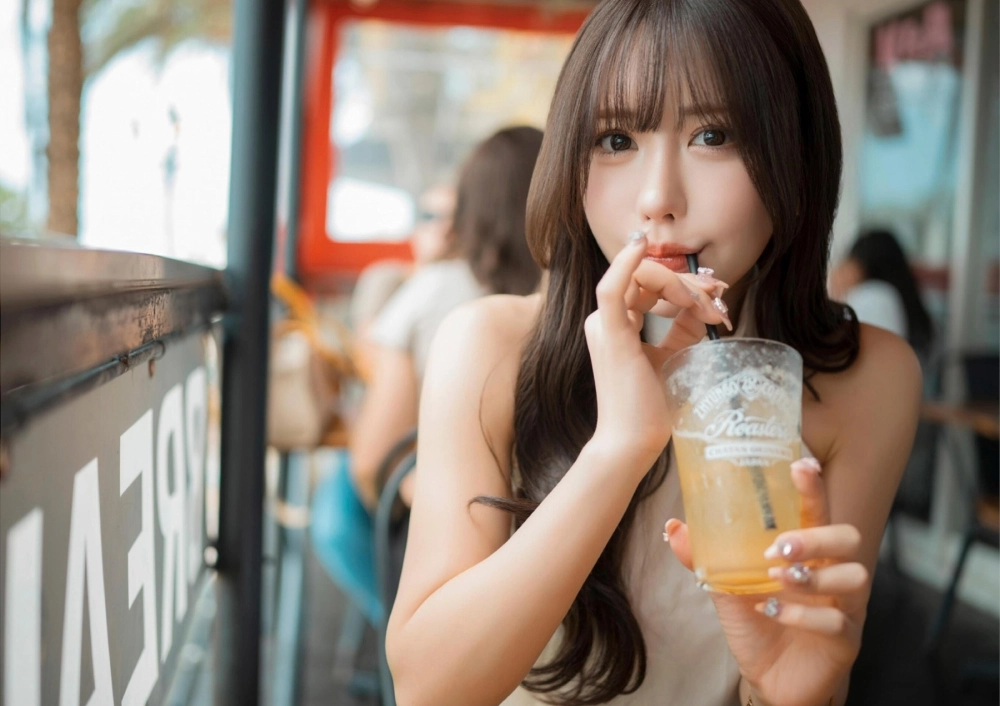 Mai Shirata đẹp nổi bật ở mọi góc chụp