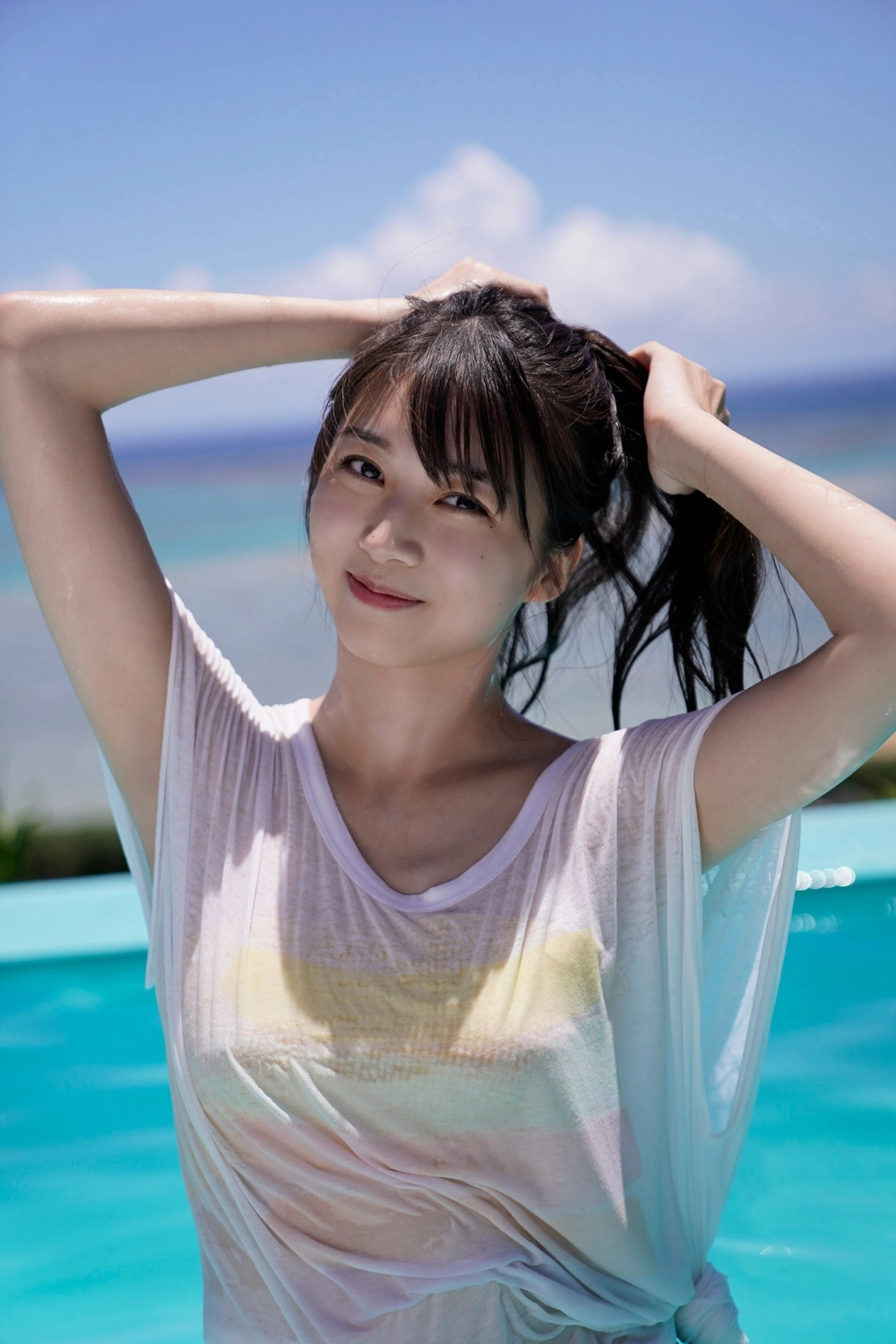 Makino Marie khoe khí chất sexy đầy tự tin